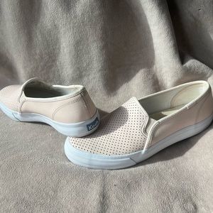 Keds Size 7.5 Cream Beige Slip On Sneakers Low Cut Rubber Sole Flats Cute Shoes